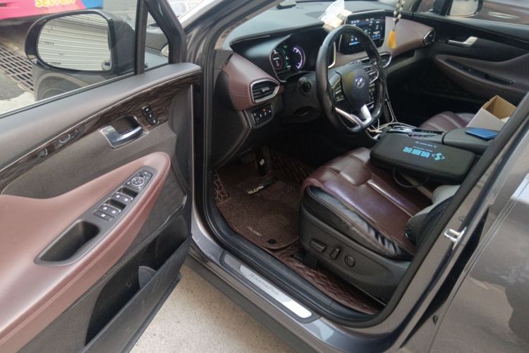 Used Hyundai Santa Fe 2019 380 TGDi TOP Automatic All-Wheel Drive Flagship (HTRAC) – China VI Standard Interior 3