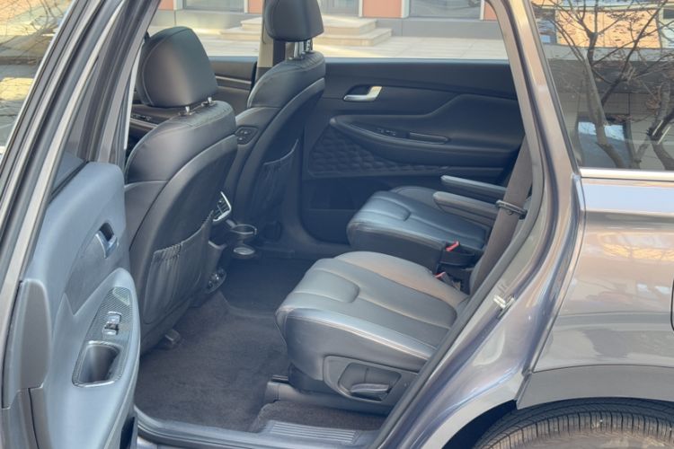 Used Hyundai Santa Fe 2019 380 TGDi TOP Automatic Two-Wheel Drive Flagship Version China VI Standard Interior 4