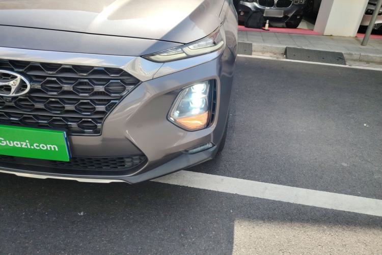Used Hyundai Santa Fe 2019 380 TGDi DLX Automatic Two-Wheel Drive Prestige Plus Version China VI Standard Left Front Headlight