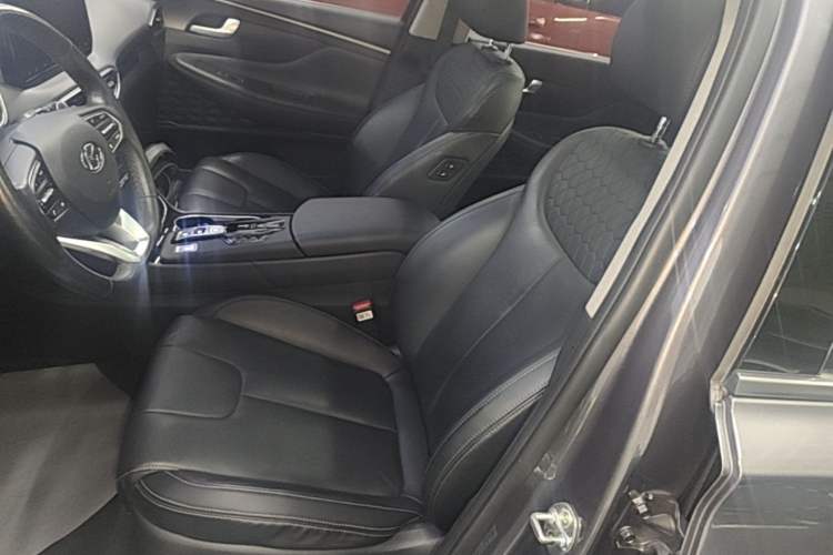 Used Hyundai Santa Fe 2019 380 TGDi TOP Automatic All-Wheel Drive Flagship (HTRAC) – China VI Standard Left Front Seat