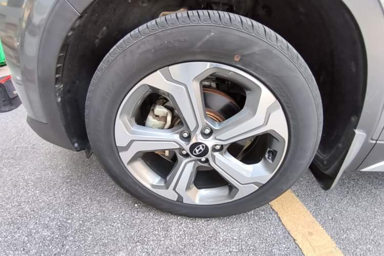 Used Hyundai Santa Fe 2019 380 TGDi DLX Automatic 2WD Prestige Edition China V Emission Standard Left Front Wheel Hub