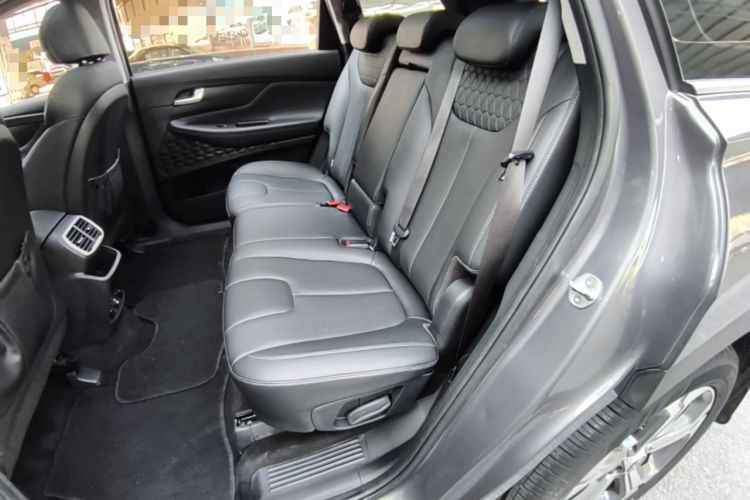 Used Hyundai Santa Fe 2019 380 TGDi DLX Automatic 2WD Prestige Edition China V Emission Standard Left Rear Seat