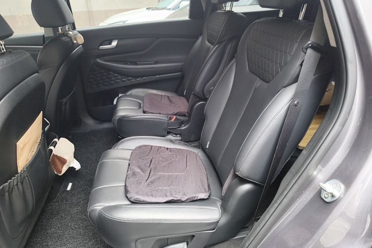 Used Hyundai Santa Fe 2019 380 TGDi DLX Automatic Two-Wheel Drive Prestige Plus Version China VI Standard Left Rear Seat