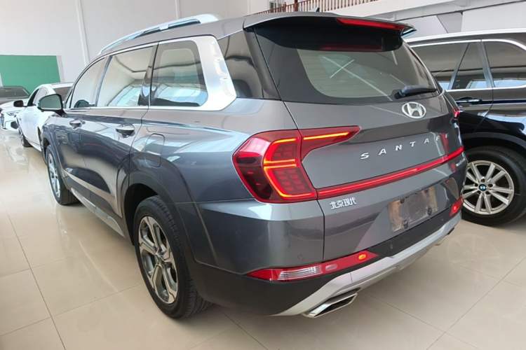 Used Hyundai Santa Fe 2019 380 TGDi DLX Automatic All-Wheel Drive Prestige (HTRAC) China VI Rear Left 45 Deg