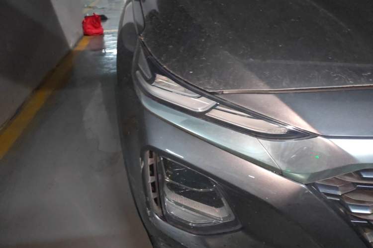 Used Hyundai Santa Fe 2019 380 TGDi TOP Automatic Two-Wheel Drive Flagship Version China V Emission Standard Right Front Headlight