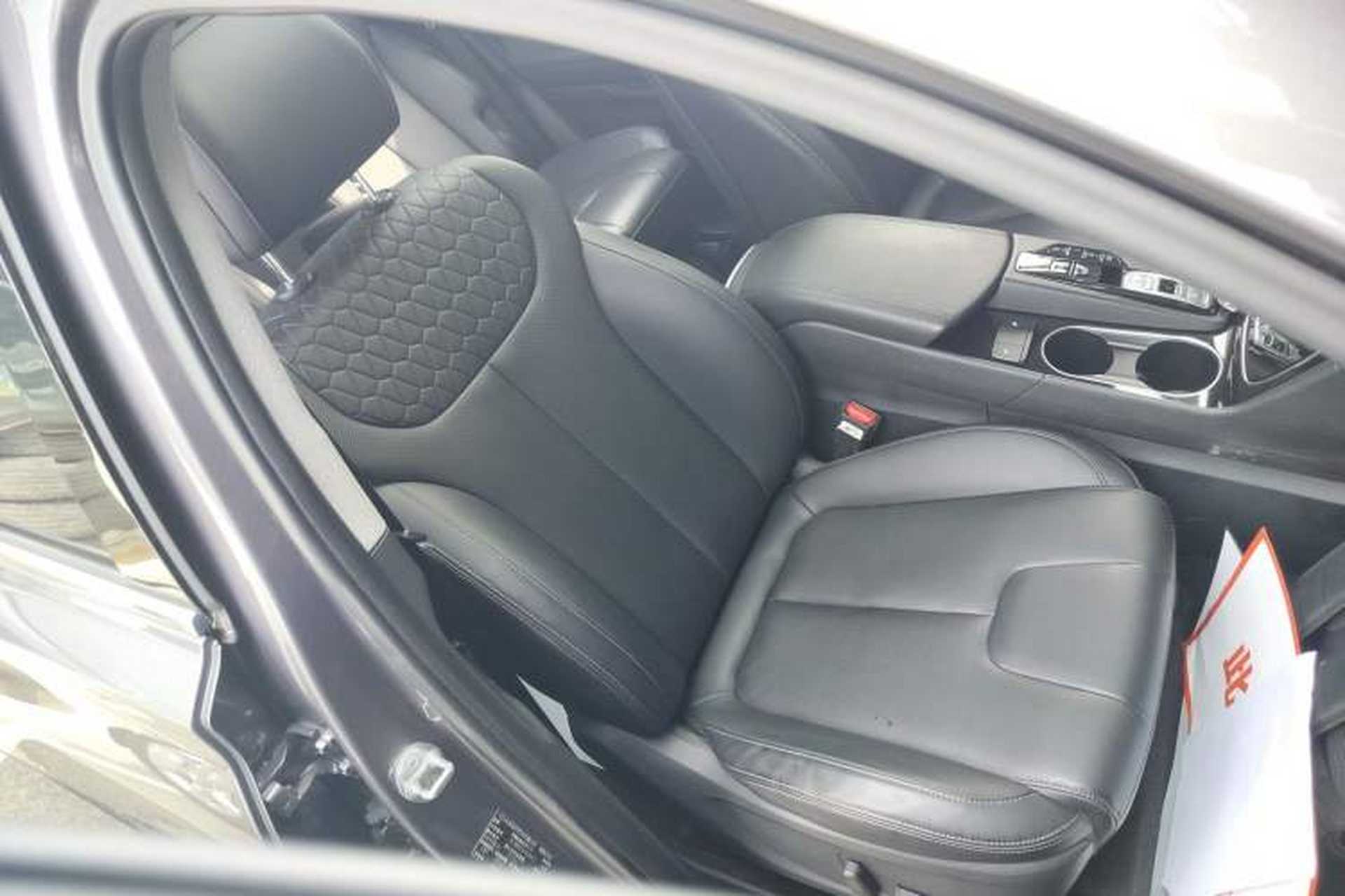 Used Hyundai Santa Fe 2019 380 TGDi DLX Automatic 2WD Prestige PLUS China V Standard Right Front Seat