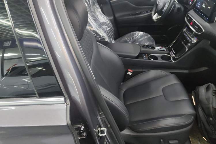 Used Hyundai Santa Fe 2019 380 TGDi TOP Automatic Two-Wheel Drive Flagship Version China VI Standard Right Front Seat