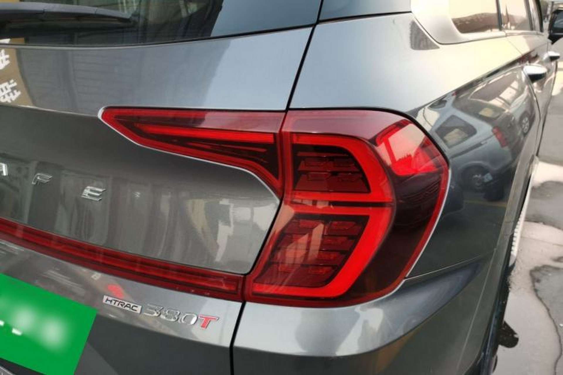 Used Hyundai Santa Fe 2019 380 TGDi DLX Automatic All-Wheel Drive Prestige PLUS (HTRAC) China VI Right Rear Taillight