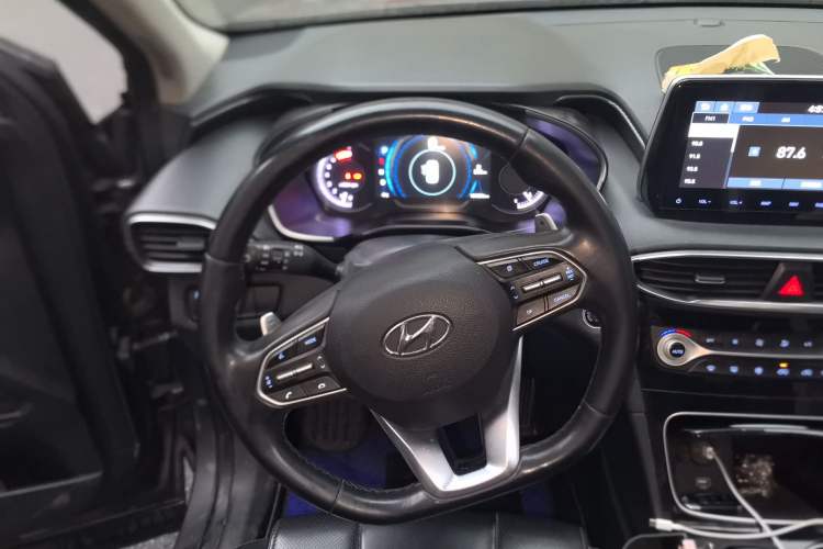 Used Hyundai Santa Fe 2019 380 TGDi GLS Automatic 2WD Luxury Version China VI Standard Steering Wheel
