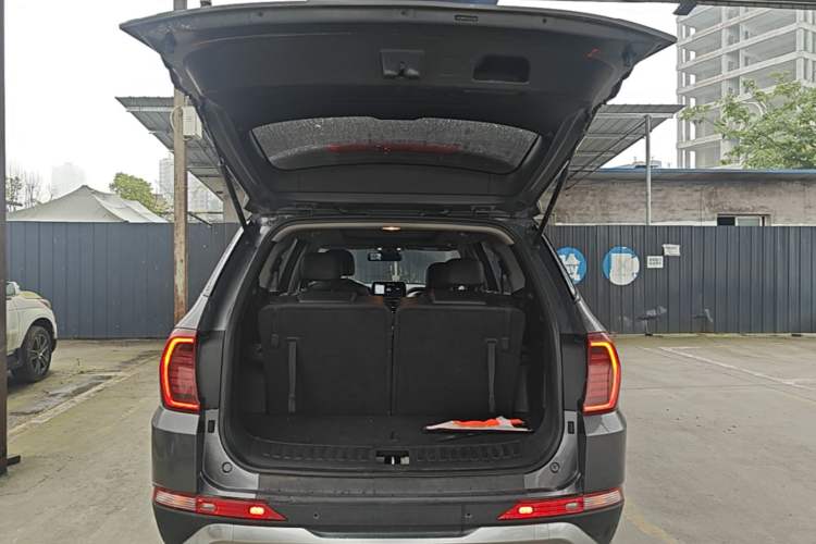 Used Hyundai Santa Fe 2019 380 TGDi GLS Automatic 2WD Luxury Version China VI Standard Trunk