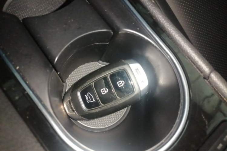 Used Hyundai Santa Fe 2019 380 TGDi DLX Automatic 2WD Prestige Edition China V Emission Standard Vehicle Key