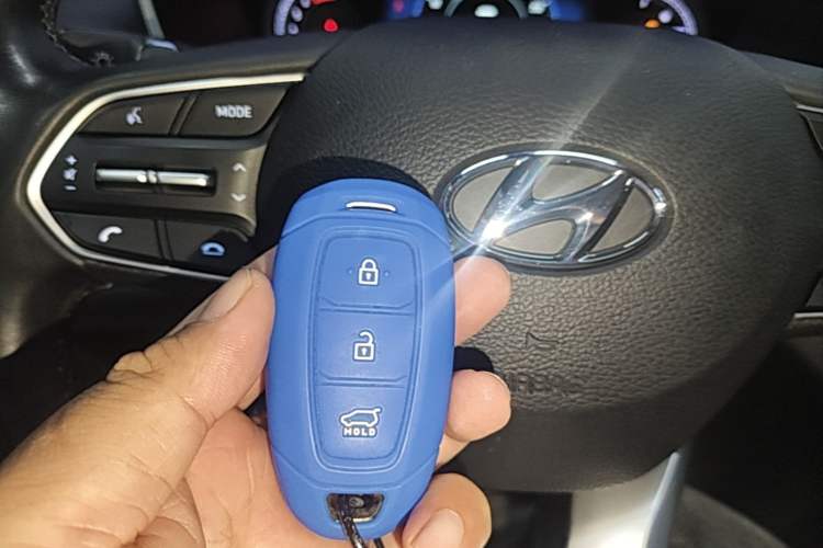 Used Hyundai Santa Fe 2019 380 TGDi TOP Automatic All-Wheel Drive Flagship (HTRAC) – China VI Standard Vehicle Key
