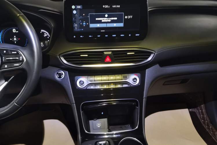 Used Hyundai Santa Fe 2019 380 TGDi DLX Automatic Two-Wheel Drive Prestige Plus Version China VI Standard Audio And AC Panel