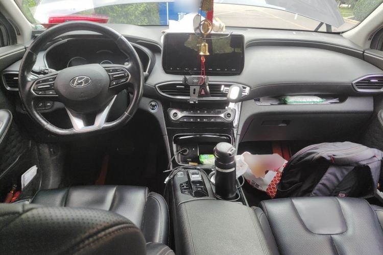 Used Hyundai Santa Fe 2019 380 TGDi TOP Automatic Two-Wheel Drive Flagship Version China VI Standard Center Console