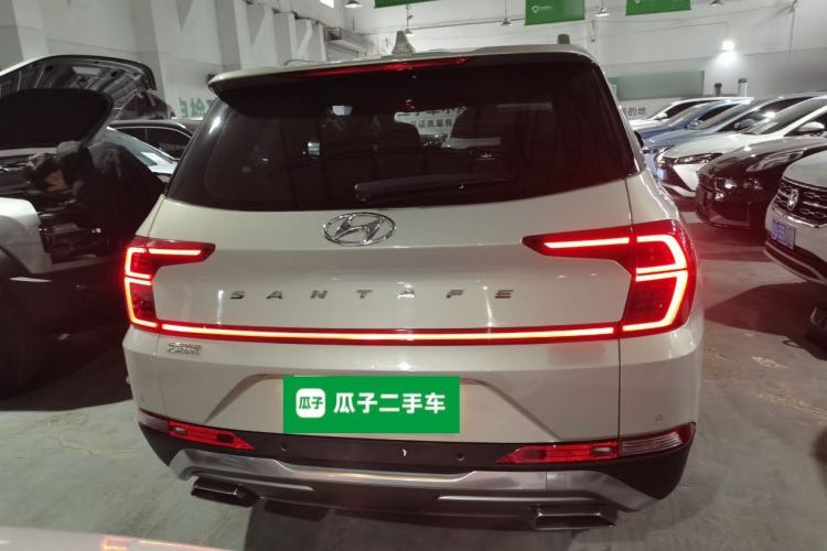 Used Hyundai Santa Fe 2019 380 TGDi DLX Automatic Two-Wheel Drive Prestige Plus Version China VI Standard Rear