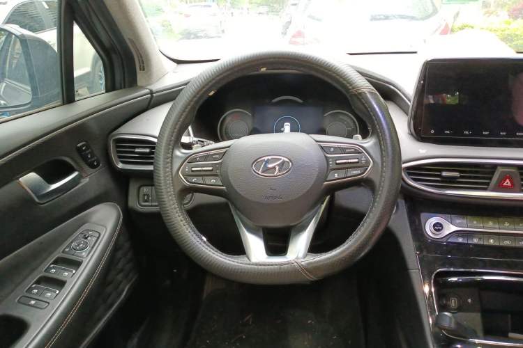 Used Hyundai Santa Fe 2019 380 TGDi DLX Automatic 2WD Prestige Edition China V Emission Standard Steering Wheel