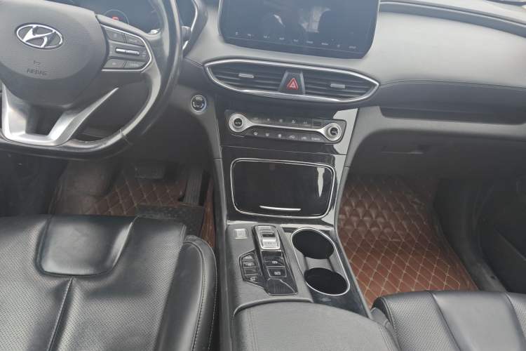 Used Hyundai Santa Fe 2019 380 TGDi GLS Automatic 2WD Luxury Version China V Standard Audio And AC Panel