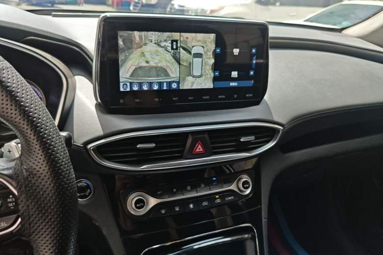 Used Hyundai Santa Fe 2019 380 TGDi DLX Automatic Two-Wheel Drive Prestige Plus Version China VI Standard Audio And AC Panel
