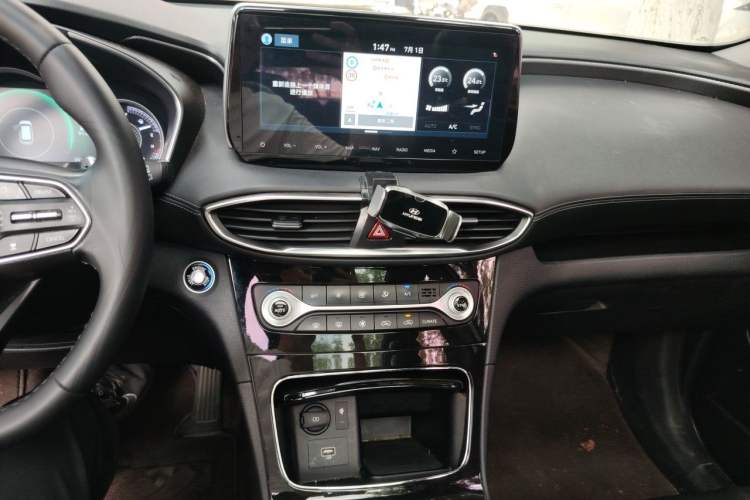 Used Hyundai Santa Fe 2019 380 TGDi DLX Automatic All-Wheel Drive Prestige (HTRAC) China V-standard Audio And AC Panel