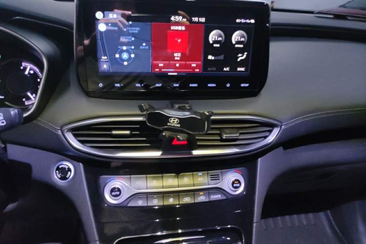 Used Hyundai Santa Fe 2019 380 TGDi GLS Automatic 2WD Luxury Version China V Standard Audio And AC Panel