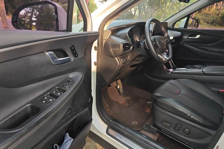 Used Hyundai Santa Fe 2019 380 TGDi DLX Automatic All-Wheel Drive Prestige (HTRAC) China V-standard Driver Seat