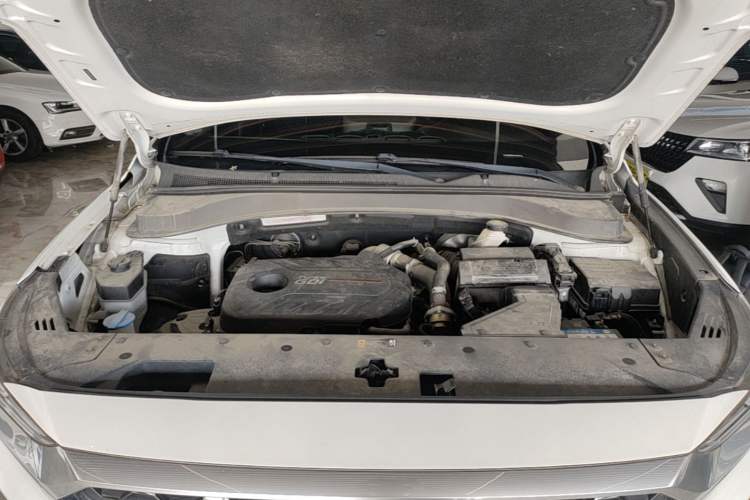 Used Hyundai Santa Fe 2019 380 TGDi GLS Automatic 2WD Luxury Version China VI Standard Engine Bay