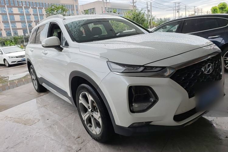 Used Hyundai Santa Fe 2019 380 TGDi GLS Automatic 2WD Luxury Version China VI Standard Front Right 45 Deg
