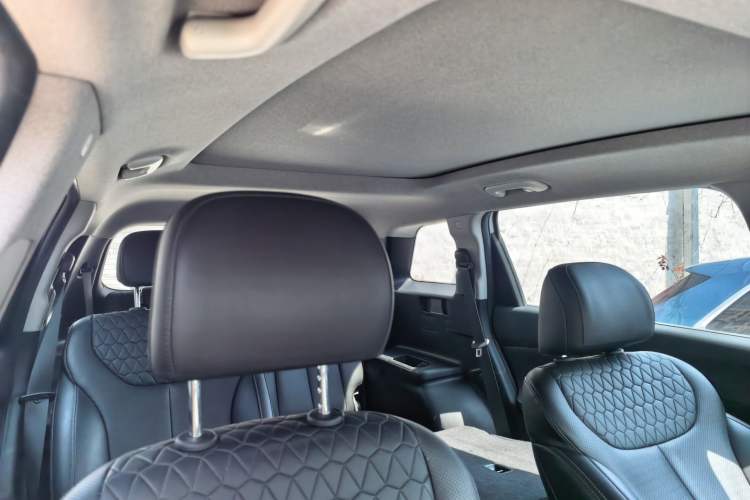 Used Hyundai Santa Fe 2019 380 TGDi GLS Automatic 2WD Luxury Version China V Standard Headliner