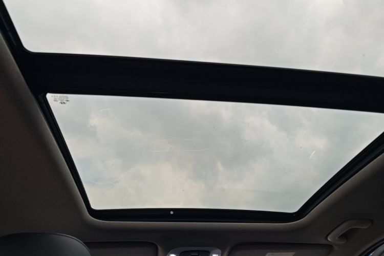 Used Hyundai Santa Fe 2019 380 TGDi TOP Automatic All-Wheel Drive Flagship (HTRAC) – China VI Standard Headliner