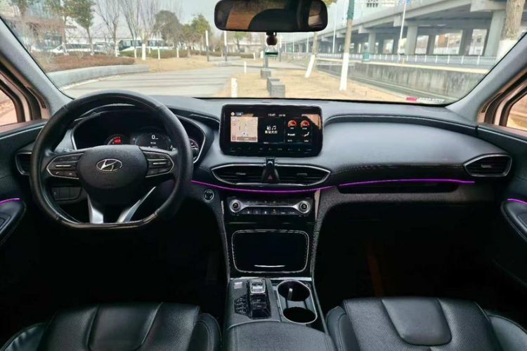 Used Hyundai Santa Fe 2019 380 TGDi GLS Automatic 2WD Luxury Version China VI Standard Interior 10