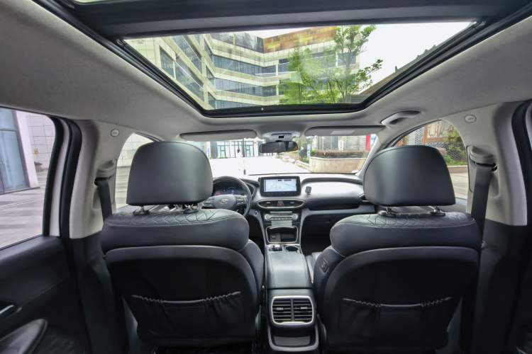 Used Hyundai Santa Fe 2019 380 TGDi TOP Automatic All-Wheel Drive Flagship (HTRAC) – China VI Standard Interior 12