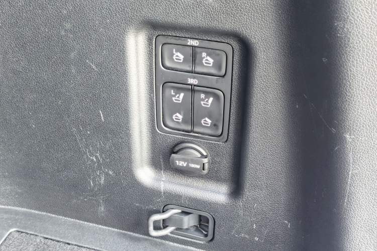 Used Hyundai Santa Fe 2019 380 TGDi TOP Automatic All-Wheel Drive Flagship (HTRAC) – China VI Standard Interior 6