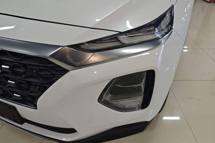 Used Hyundai Santa Fe 2019 380 TGDi GLS Automatic 2WD Luxury Version China VI Standard Left Front Headlight