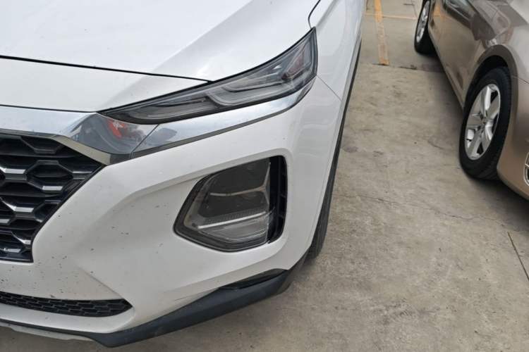 Used Hyundai Santa Fe 2019 380 TGDi TOP Automatic All-Wheel Drive Flagship (HTRAC) – China VI Standard Left Front Headlight