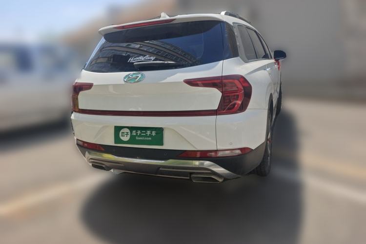 Used Hyundai Santa Fe 2019 380 TGDi DLX Automatic All-Wheel Drive Prestige (HTRAC) China VI Rear Right 45 Deg
