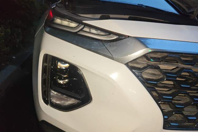 Used Hyundai Santa Fe 2019 380 TGDi GLS Automatic 2WD Luxury Version China VI Standard Right Front Headlight