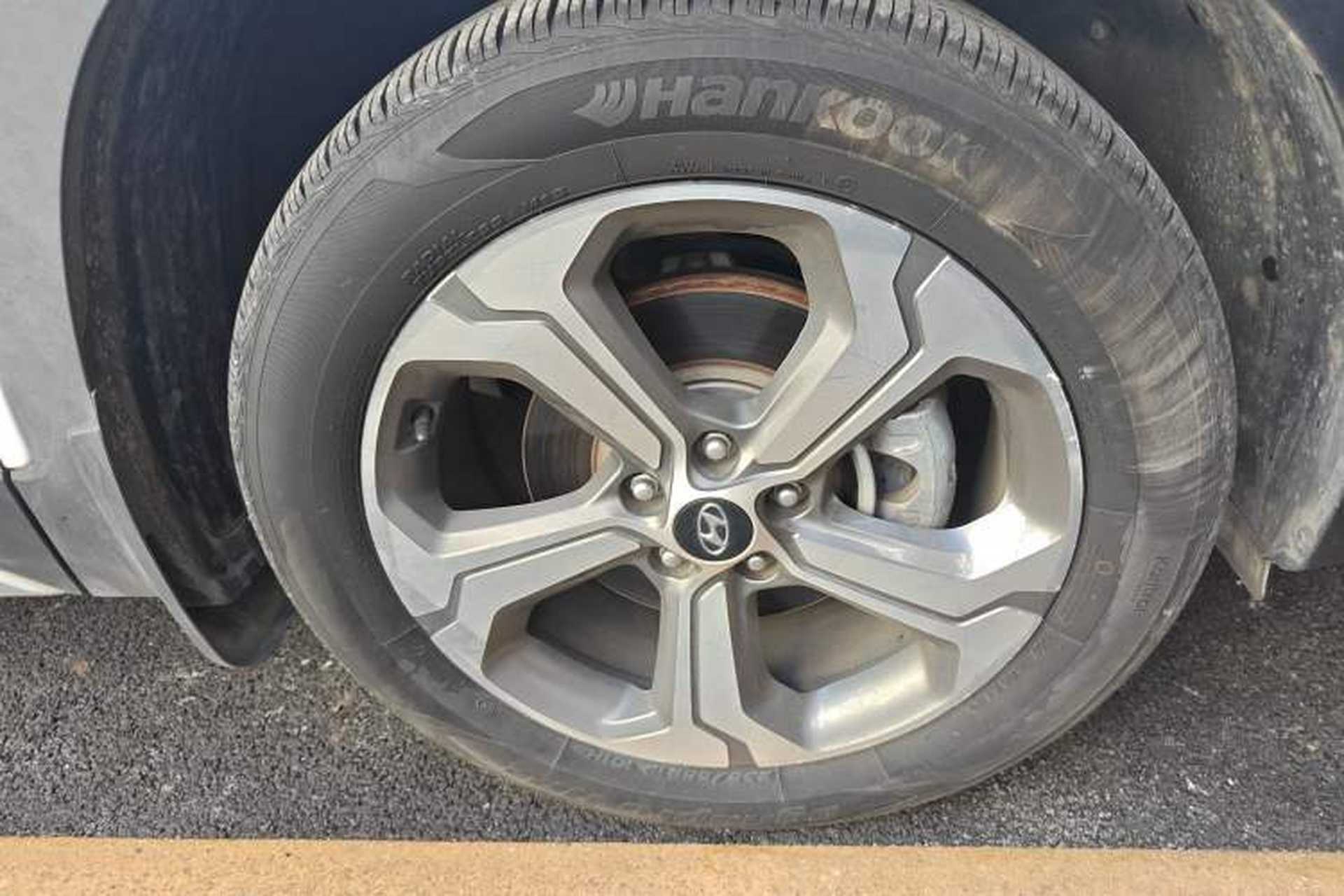 Used Hyundai Santa Fe 2019 380 TGDi DLX Automatic 2WD Prestige Edition China V Emission Standard Right Front Wheel Hub