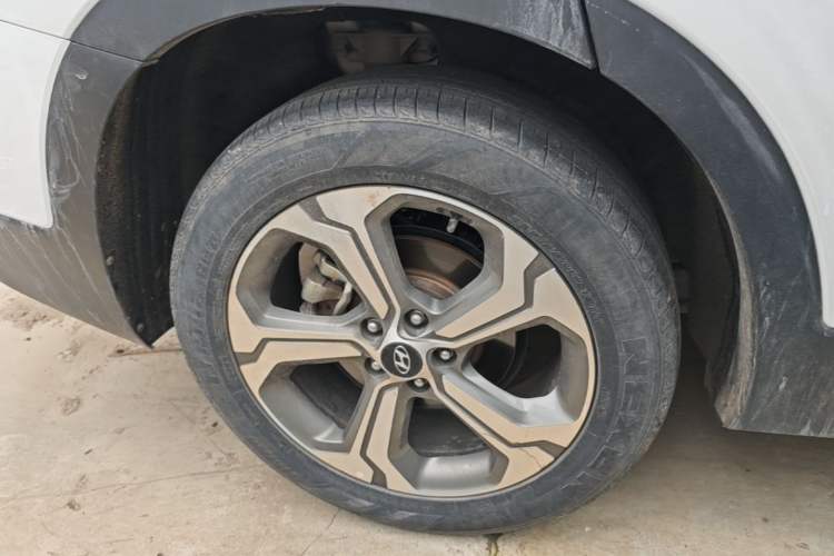 Used Hyundai Santa Fe 2019 380 TGDi TOP Automatic All-Wheel Drive Flagship (HTRAC) – China VI Standard Right Rear Wheel Hub