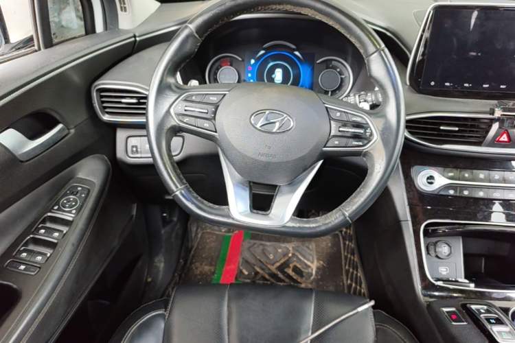 Used Hyundai Santa Fe 2019 380 TGDi GLS Automatic 2WD Luxury Version China VI Standard Steering Wheel