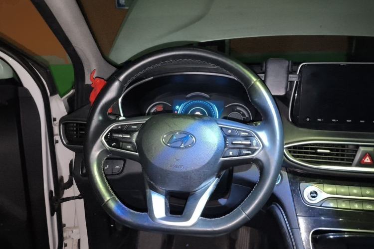Used Hyundai Santa Fe 2019 380 TGDi DLX Automatic All-Wheel Drive Prestige PLUS (HTRAC) China VI Steering Wheel