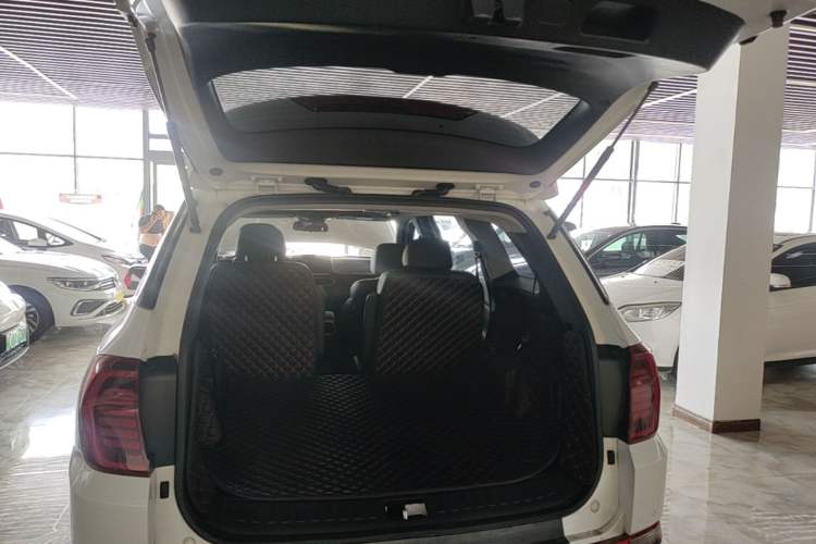 Used Hyundai Santa Fe 2019 380 TGDi GLS Automatic 2WD Luxury Version China VI Standard Trunk