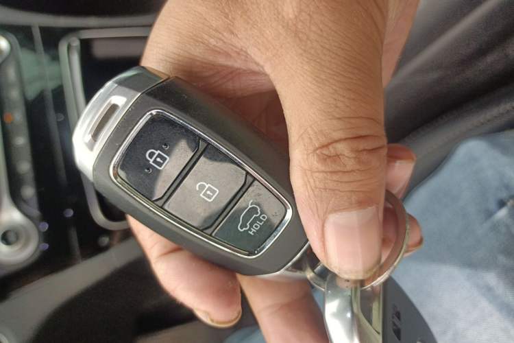 Used Hyundai Santa Fe 2019 380 TGDi DLX Automatic All-Wheel Drive Prestige PLUS (HTRAC) China V Standard Vehicle Key