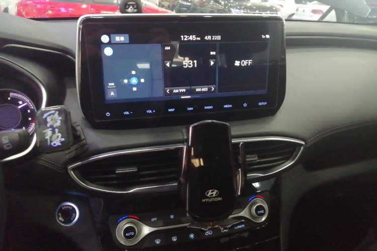 Used Hyundai Santa Fe 2020 380 TGDi Automatic Two-Wheel Drive GLS Luxury Edition Audio And AC Panel