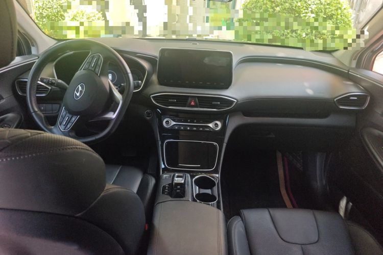 Used Hyundai Santa Fe 2020 380 TGDi Automatic Two-Wheel Drive GLS Luxury Edition Center Console