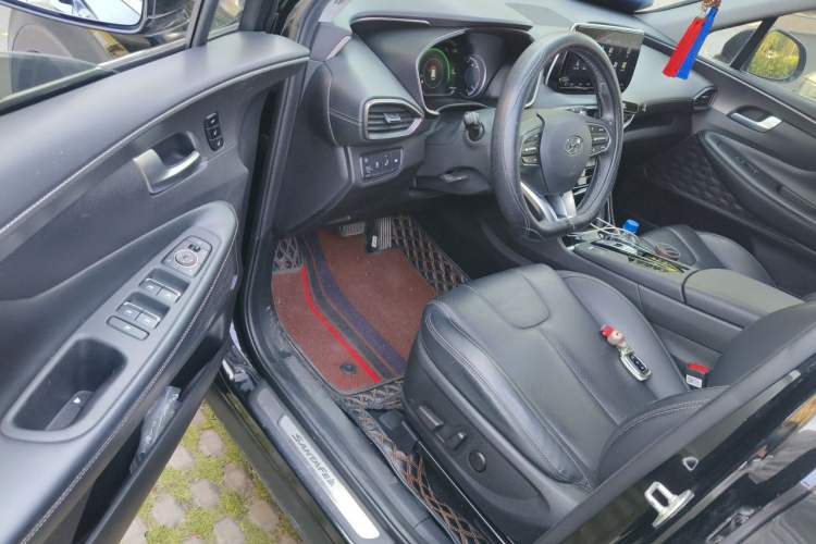 Used Hyundai Santa Fe 2020 380 TGDi Automatic Two-Wheel Drive DLX Prestige Edition PLUS Driver Seat