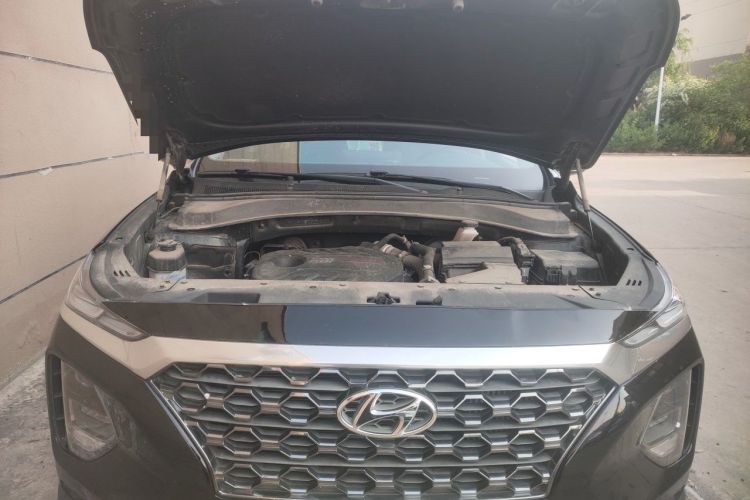 Used Hyundai Santa Fe 2020 380 TGDi Automatic Two-Wheel Drive GL Elite Edition Engine Bay