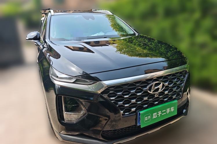 Used Hyundai Santa Fe 2020 380 TGDi Automatic All-Wheel Drive DLX HTRAC Prestige PLUS Front Right 45 Deg