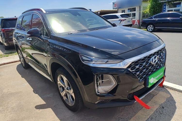 Used Hyundai Santa Fe 2020 380 TGDi Automatic All-Wheel Drive DLX HTRAC Prestige PLUS Front Right 45 Deg