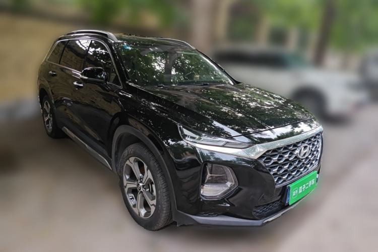 Used Hyundai Santa Fe 2020 380 TGDi Automatic Two-Wheel Drive GLS Luxury Edition Front Right 45 Deg