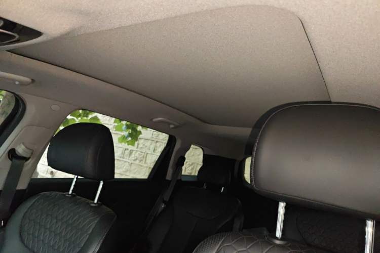 Used Hyundai Santa Fe 2020 380 TGDi Automatic Two-Wheel Drive GLS Luxury Edition Headliner
